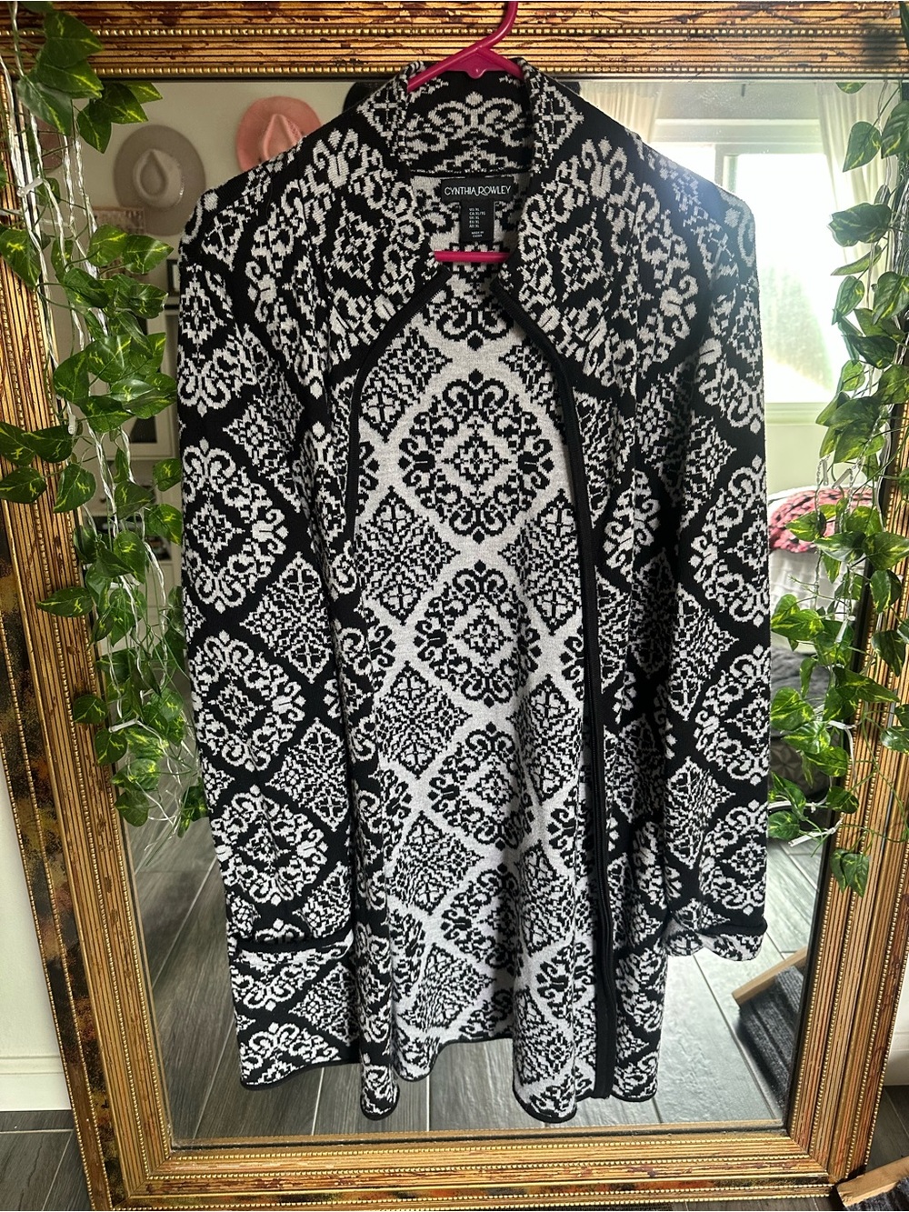 Cynthia Rowley Black and White Patterned Open Cardigan